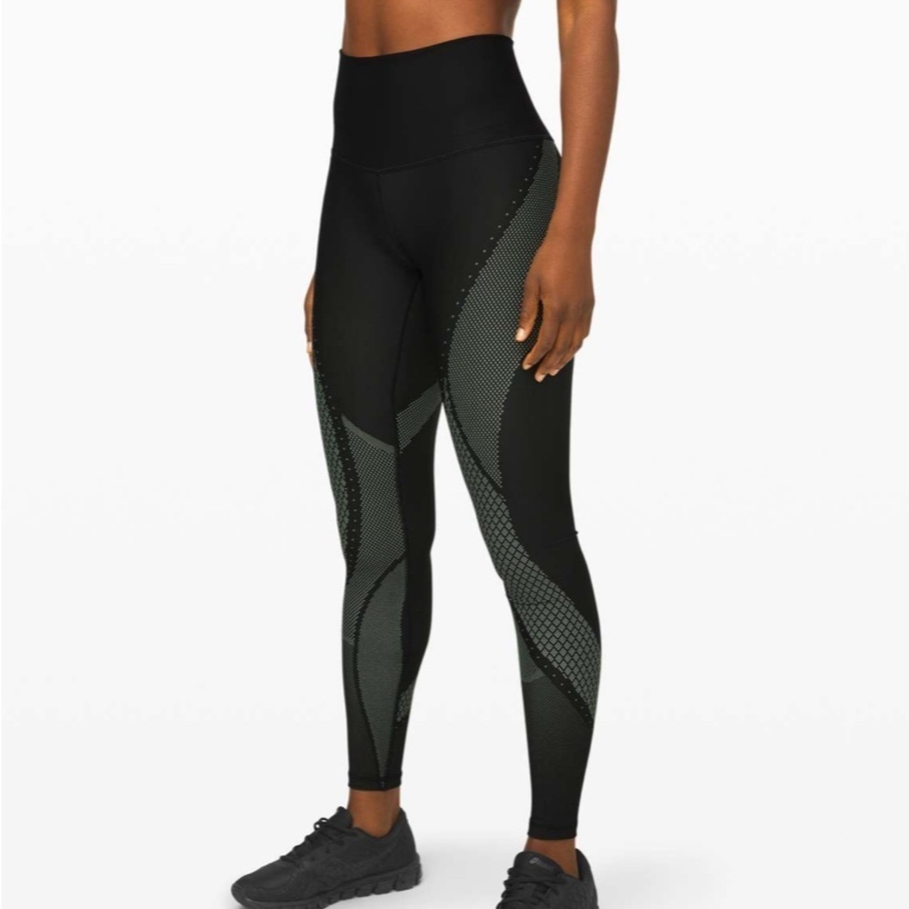 Lululemon Mapped Out High-Rise Tight 28" - Sz 6 - Picture 5 of 5